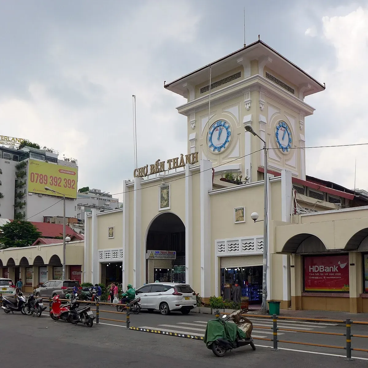 Ben Thanh Market