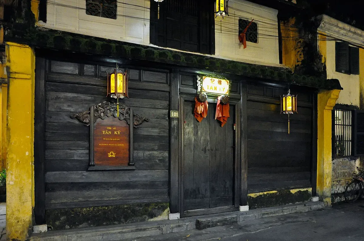 Tan Ky Old House